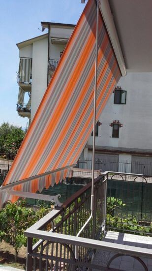 Tenda da sole a caduta Tempotest 7000 con cassonetto e braccetti