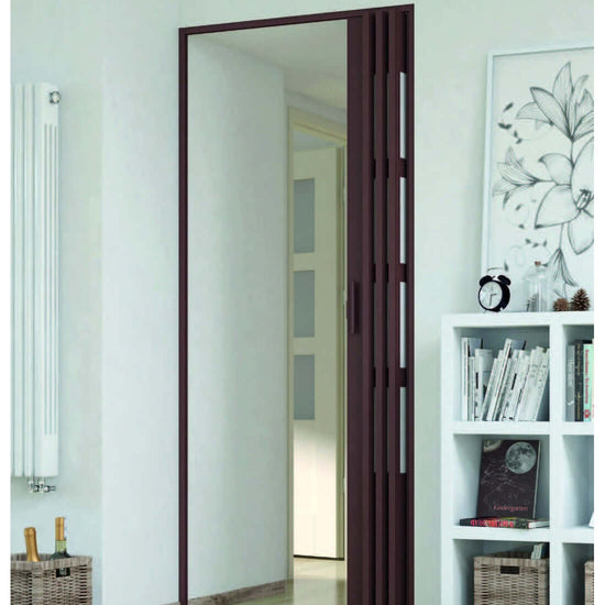 Porta a soffietto da interno su misura in pvc con vetri